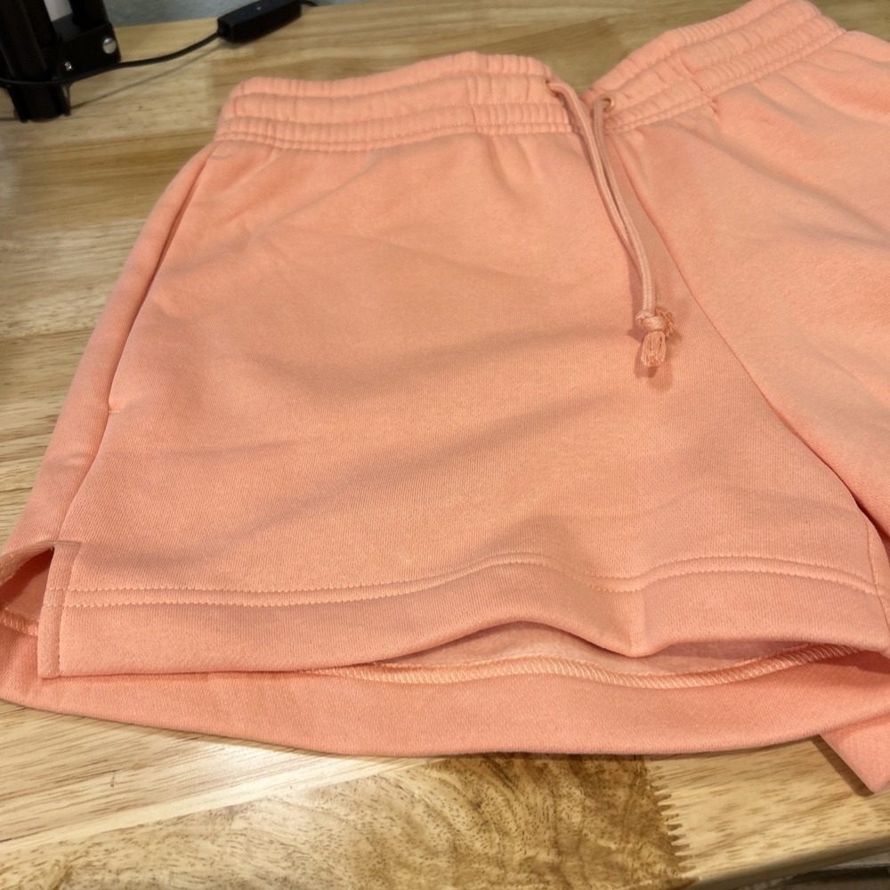 Nike Sportswear Mid Rise Fleece Shorts Small IH2108-844 Peach Workout Womens - Picture 2 of 11